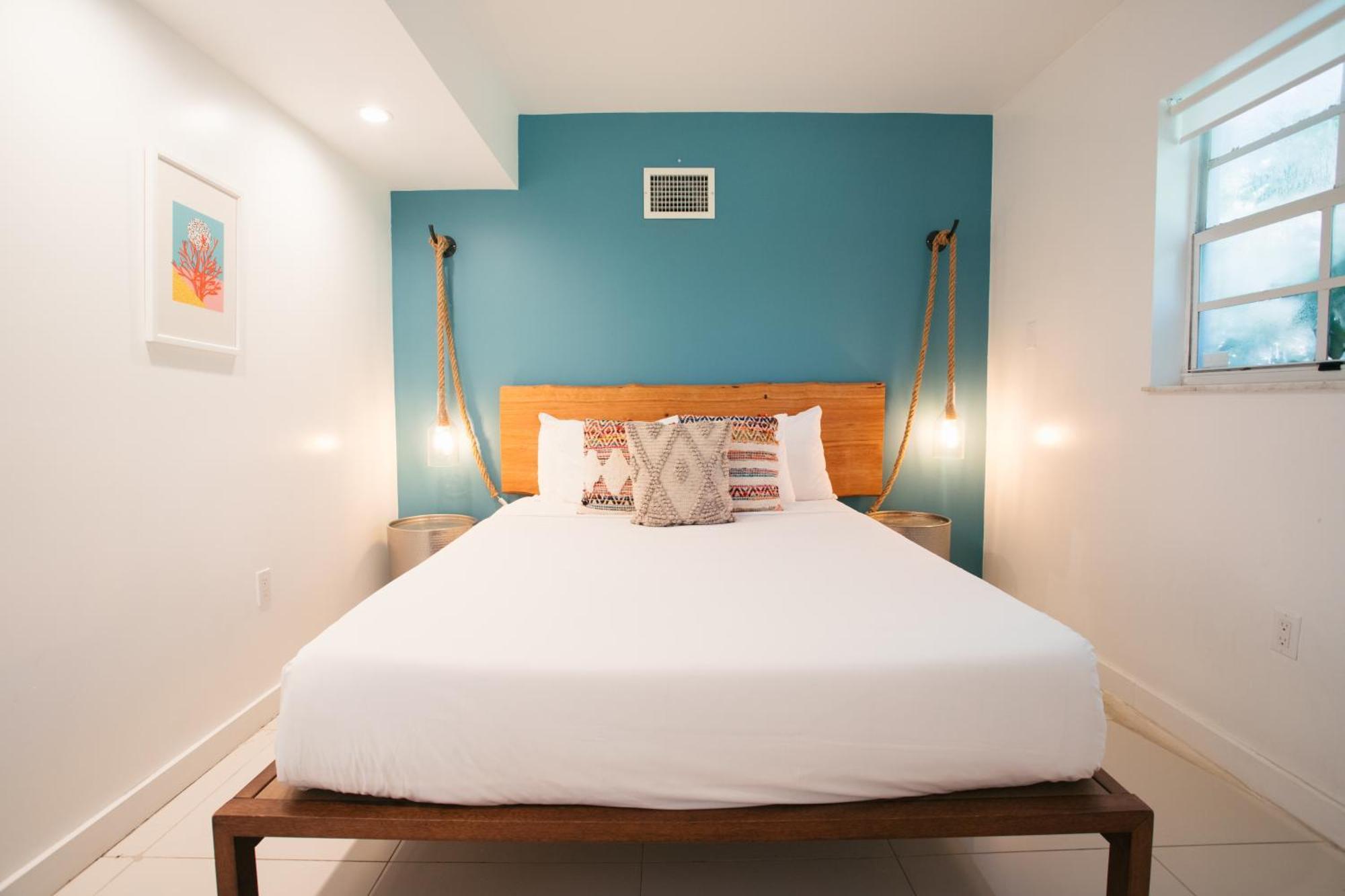 Miami River Inn By Renzzi Pokoj fotografie