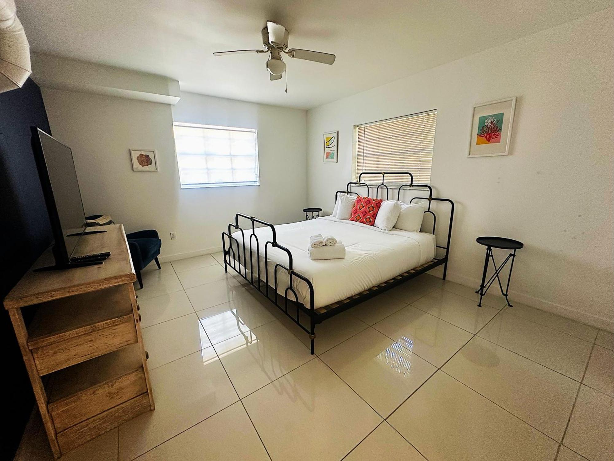 Miami River Inn By Renzzi Pokoj fotografie